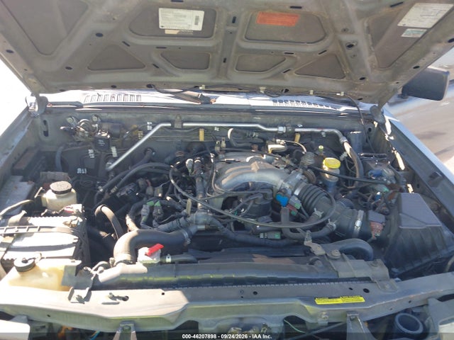 46207898 :رقم المزاد ، 1N6ED27Y6YC301669 vin ، 2000 Nissan Frontier 4wd Se/xe مزاد بيع