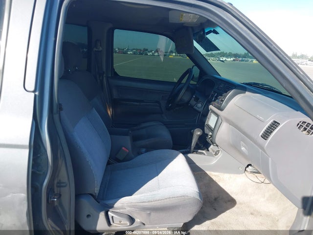 46207898 :رقم المزاد ، 1N6ED27Y6YC301669 vin ، 2000 Nissan Frontier 4wd Se/xe مزاد بيع