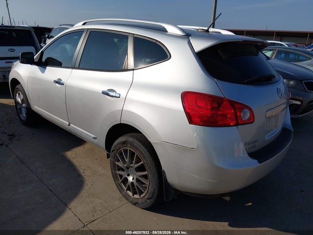 Продажа на аукционе авто 2015 Nissan Rogue Select S, vin: JN8AS5MT7FW653600, номер лота: 46207932