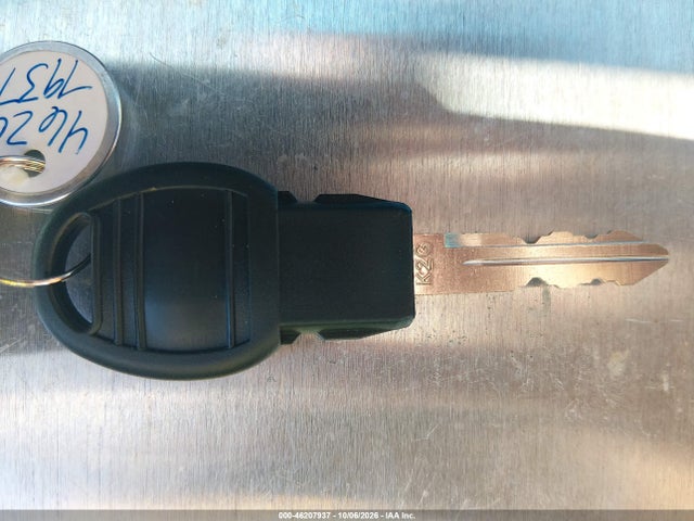 46207937 :رقم المزاد ، 2C3CDYAG1DH645547 vin ، 2013 Dodge Challenger Sxt مزاد بيع