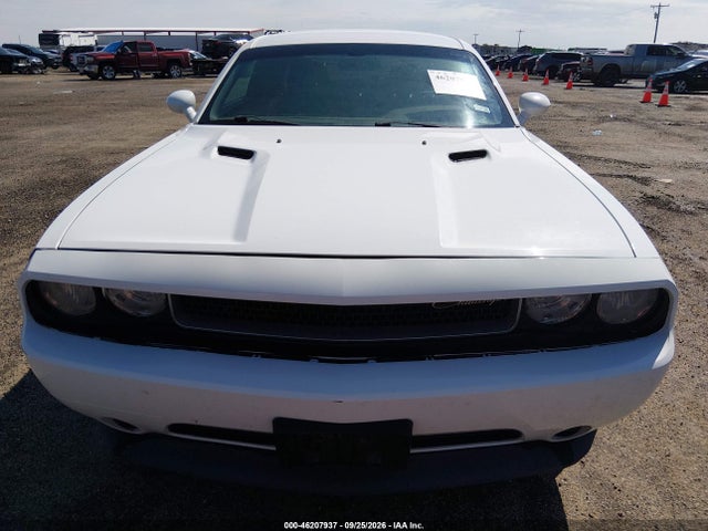 46207937 :رقم المزاد ، 2C3CDYAG1DH645547 vin ، 2013 Dodge Challenger Sxt مزاد بيع