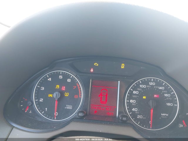46207939 :رقم المزاد ، WA1LFAFP9BA020762 vin ، 2011 Audi Q5 2.0t Premium مزاد بيع