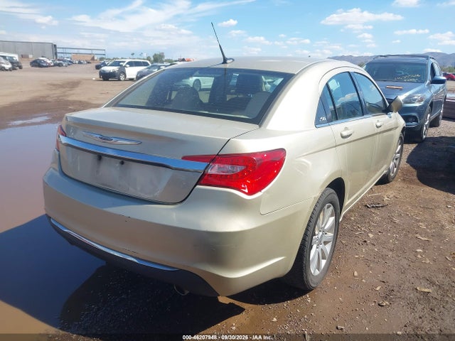 2011 Chrysler 200 Touring მანქანა იყიდება აუქციონზე, vin: 1C3BC1FG6BN519073, აუქციონის ნომერი: 46207948