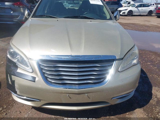 2011 Chrysler 200 Touring მანქანა იყიდება აუქციონზე, vin: 1C3BC1FG6BN519073, აუქციონის ნომერი: 46207948