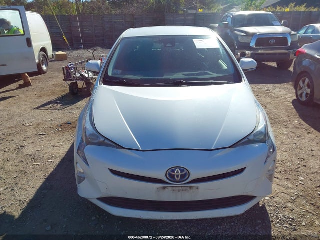 Продажа на аукционе авто 2016 Toyota Prius Three Touring, vin: JTDKARFU8G3019294, номер лота: 46208072