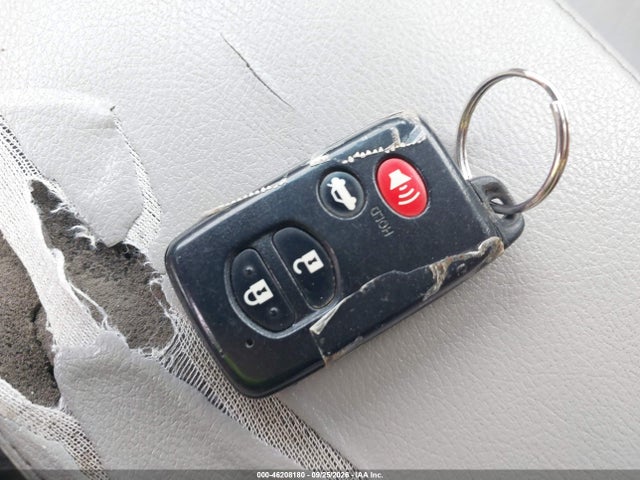 46208180 :رقم المزاد ، 4T4BF3EK3BR205425 vin ، 2011 Toyota Camry Xle مزاد بيع