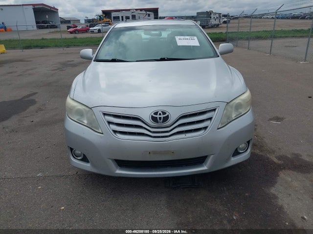 46208180 :رقم المزاد ، 4T4BF3EK3BR205425 vin ، 2011 Toyota Camry Xle مزاد بيع