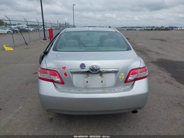 46208180 :رقم المزاد ، 4T4BF3EK3BR205425 vin ، 2011 Toyota Camry Xle مزاد بيع
