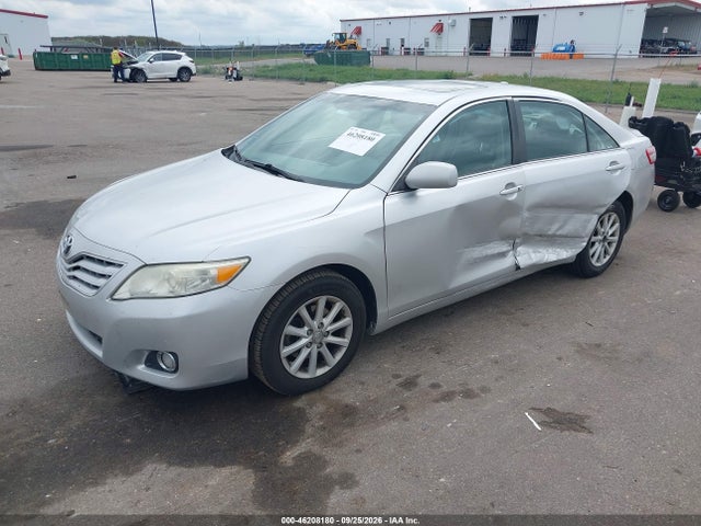 46208180 :رقم المزاد ، 4T4BF3EK3BR205425 vin ، 2011 Toyota Camry Xle مزاد بيع