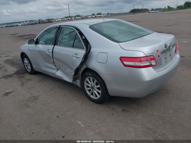 46208180 :رقم المزاد ، 4T4BF3EK3BR205425 vin ، 2011 Toyota Camry Xle مزاد بيع