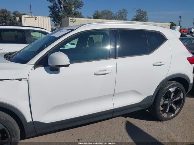 2020 Volvo Xc40 T5 Momentum მანქანა იყიდება აუქციონზე, vin: YV4162UK9L2253639, აუქციონის ნომერი: 46208244