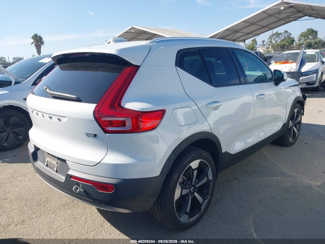 2020 Volvo Xc40 T5 Momentum მანქანა იყიდება აუქციონზე, vin: YV4162UK9L2253639, აუქციონის ნომერი: 46208244