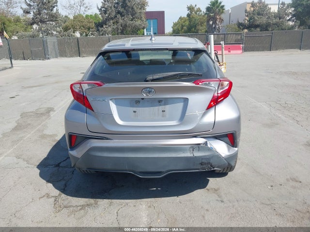 JTNKHMBX0L1079165 Toyota C-HR XLE