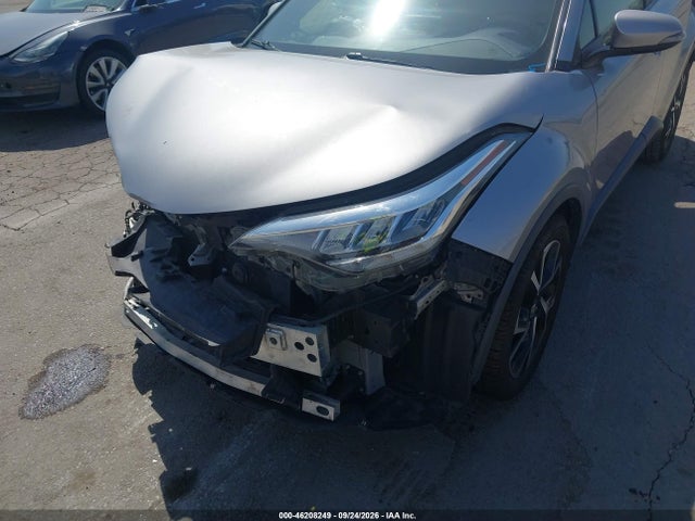 JTNKHMBX0L1079165 Toyota C-HR XLE
