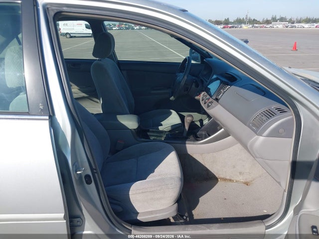 2003 Toyota Camry Le V6 მანქანა იყიდება აუქციონზე, vin: 4T1BF32K13U043200, აუქციონის ნომერი: 46208289