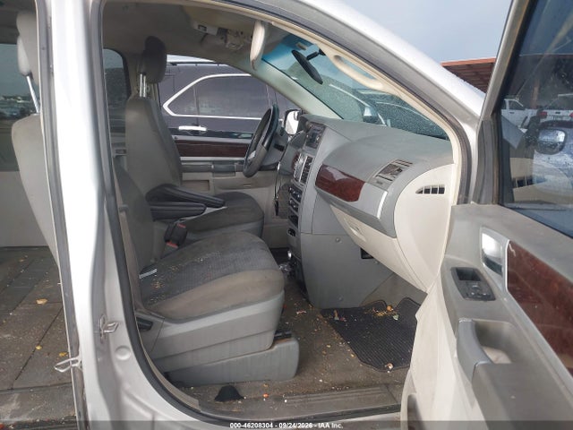 Продажа на аукционе авто 2010 Chrysler Town & Country Touring, vin: 2A4RR5D12AR414069, номер лота: 46208304