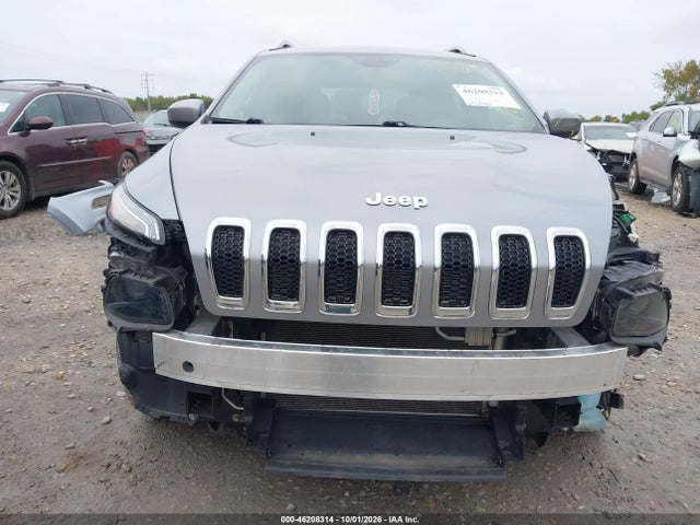 2018 Jeep Cherokee Latitude 4x4 მანქანა იყიდება აუქციონზე, vin: 1C4PJMCB9JD550565, აუქციონის ნომერი: 46208314