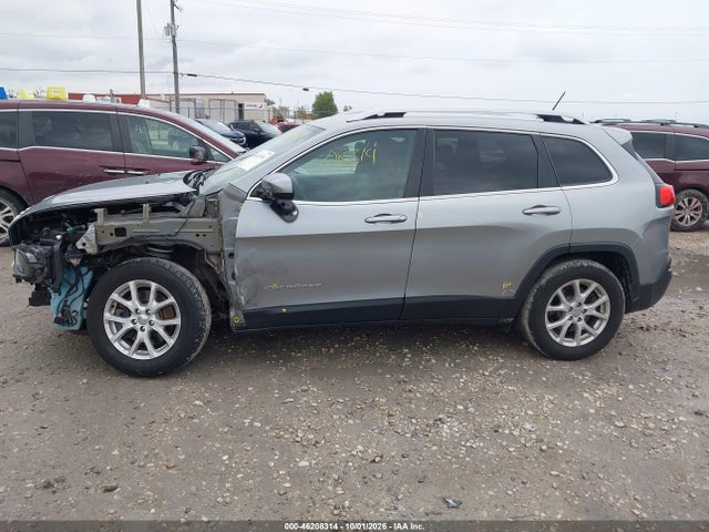 2018 Jeep Cherokee Latitude 4x4 მანქანა იყიდება აუქციონზე, vin: 1C4PJMCB9JD550565, აუქციონის ნომერი: 46208314