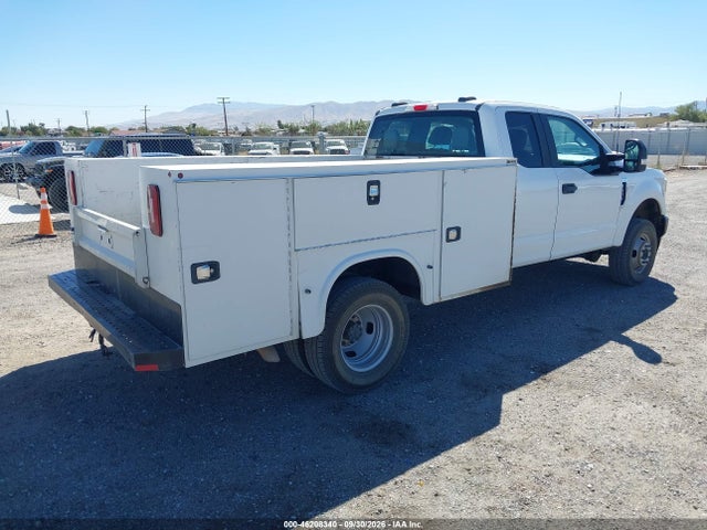 Продажа на аукционе авто 2022 Ford F-350 Chasis Xl, vin: 1FD8X3H6XNEC27775, номер лота: 46208340