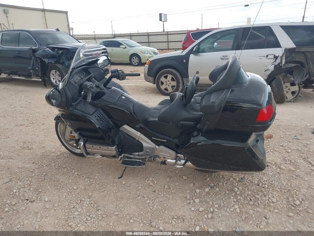 2015 Honda Gl1800 მანქანა იყიდება აუქციონზე, vin: JH2SC68G8FK300491, აუქციონის ნომერი: 46208344