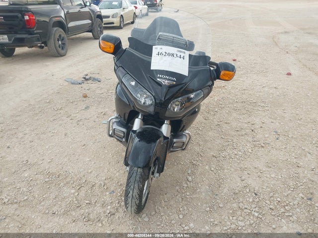 2015 Honda Gl1800 მანქანა იყიდება აუქციონზე, vin: JH2SC68G8FK300491, აუქციონის ნომერი: 46208344
