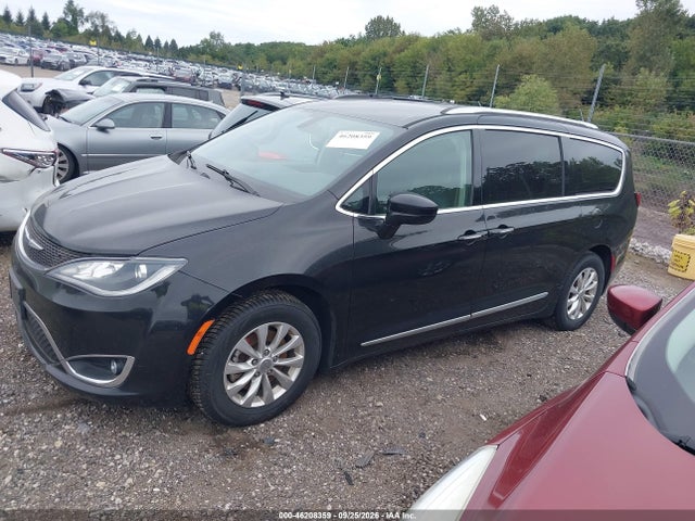 Продажа на аукционе авто 2019 Chrysler Pacifica Touring L, vin: 2C4RC1BG1KR651306, номер лота: 46208359