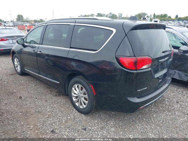 Продажа на аукционе авто 2019 Chrysler Pacifica Touring L, vin: 2C4RC1BG1KR651306, номер лота: 46208359