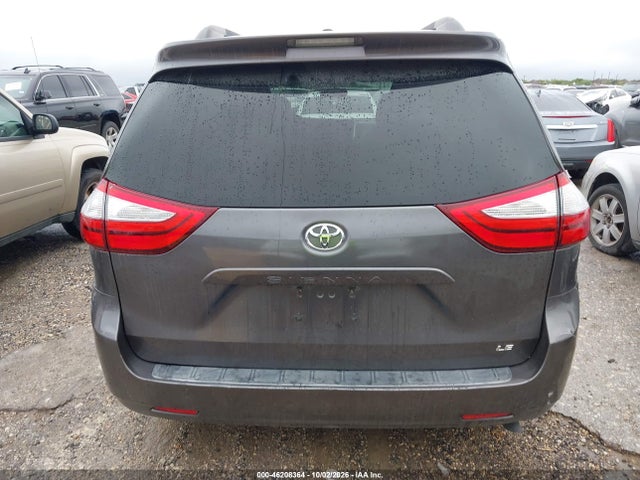 46208364 :رقم المزاد ، 5TDKK3DC8FS628015 vin ، 2015 Toyota Sienna Le مزاد بيع