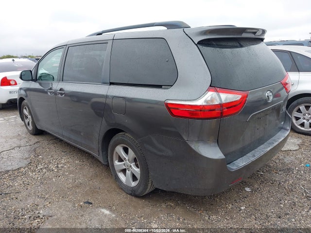 46208364 :رقم المزاد ، 5TDKK3DC8FS628015 vin ، 2015 Toyota Sienna Le مزاد بيع