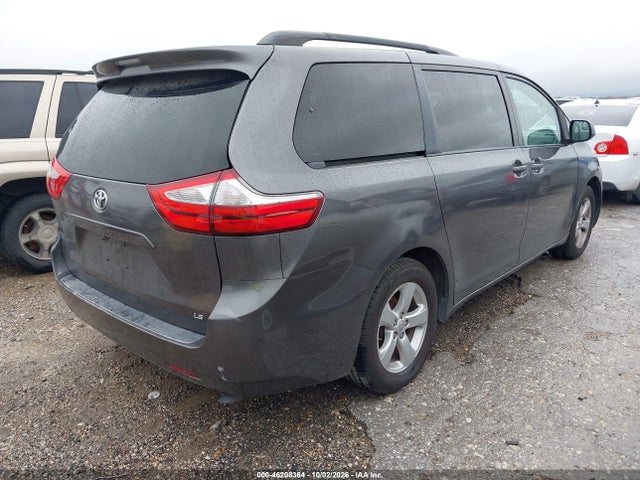 46208364 :رقم المزاد ، 5TDKK3DC8FS628015 vin ، 2015 Toyota Sienna Le مزاد بيع