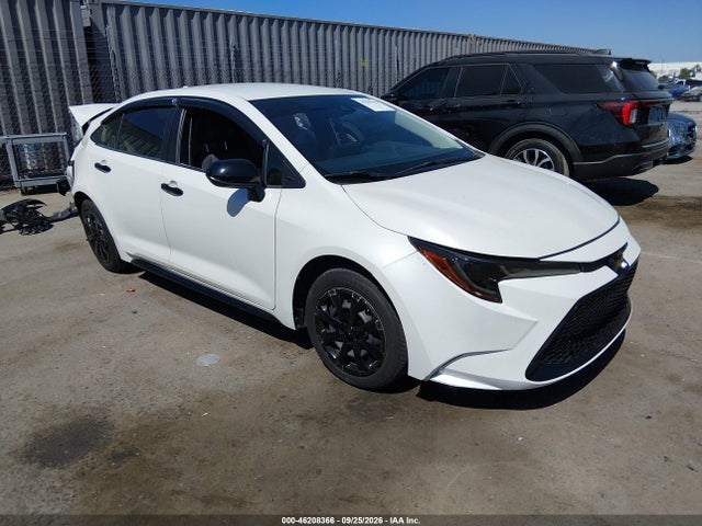 46208366 :رقم المزاد ، JTDEPRAE8LJ075821 vin ، 2020 Toyota Corolla Le مزاد بيع