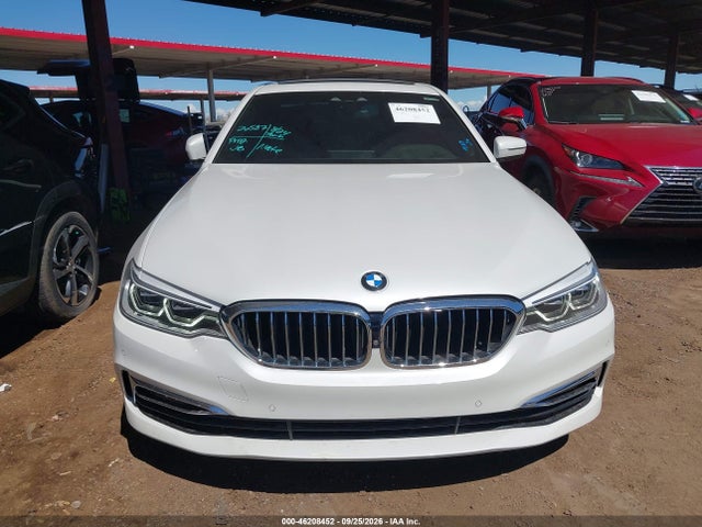 WBAJE5C3XHG916693 BMW 540I