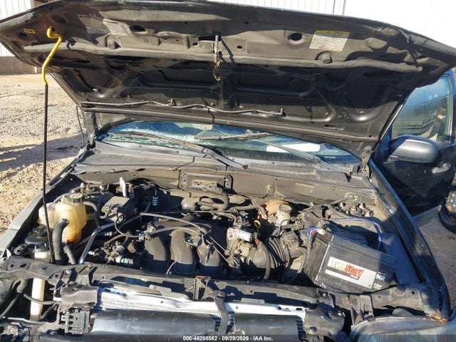 2001 Ford Escape Xls მანქანა იყიდება აუქციონზე, vin: 1FMYU02151KE82673, აუქციონის ნომერი: 46208562