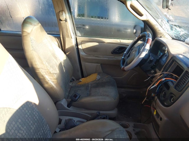2001 Ford Escape Xls მანქანა იყიდება აუქციონზე, vin: 1FMYU02151KE82673, აუქციონის ნომერი: 46208562