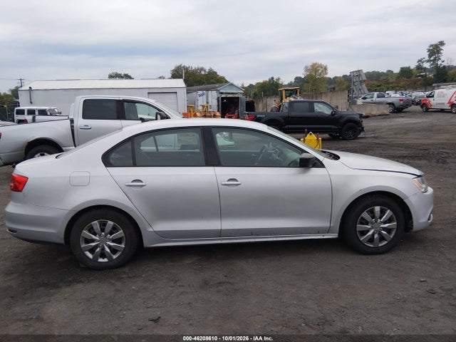 Продаж на аукціоні авто 2015 Volkswagen Jetta 2.0l S, vin: 3VW2K7AJ6FM357480, номер лоту: 46208610