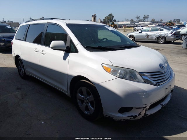 2016 Toyota Sienna Le მანქანა იყიდება აუქციონზე, vin: 5TDKK3DC6GS700685, აუქციონის ნომერი: 46208635
