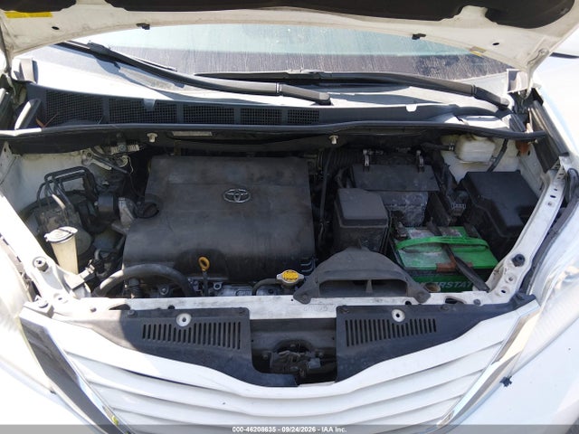 2016 Toyota Sienna Le მანქანა იყიდება აუქციონზე, vin: 5TDKK3DC6GS700685, აუქციონის ნომერი: 46208635