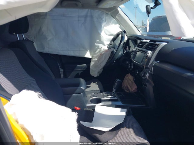 2017 Toyota 4runner Sr5 მანქანა იყიდება აუქციონზე, vin: JTEZU5JR0H5164252, აუქციონის ნომერი: 46208862