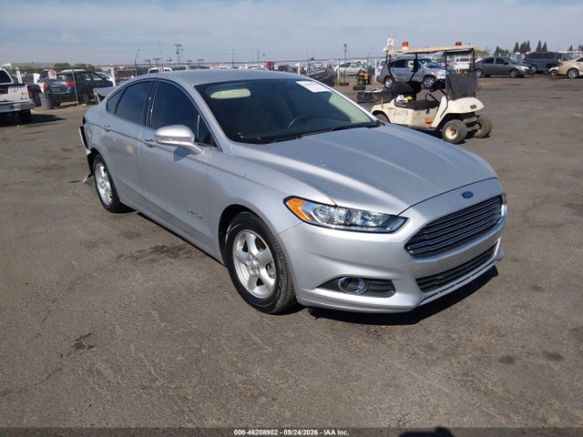 2015 Ford Fusion Hybrid Se მანქანა იყიდება აუქციონზე, vin: 3FA6P0LU2FR257051, აუქციონის ნომერი: 46208902