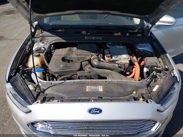 2015 Ford Fusion Hybrid Se მანქანა იყიდება აუქციონზე, vin: 3FA6P0LU2FR257051, აუქციონის ნომერი: 46208902