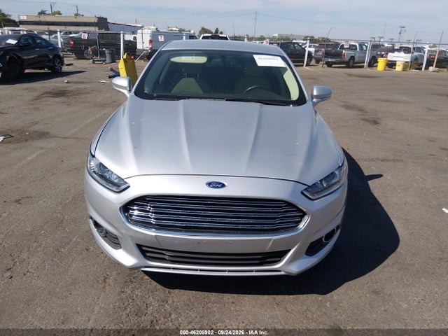 2015 Ford Fusion Hybrid Se მანქანა იყიდება აუქციონზე, vin: 3FA6P0LU2FR257051, აუქციონის ნომერი: 46208902