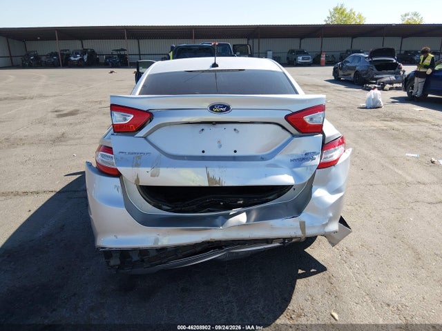 2015 Ford Fusion Hybrid Se მანქანა იყიდება აუქციონზე, vin: 3FA6P0LU2FR257051, აუქციონის ნომერი: 46208902