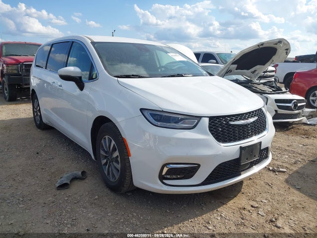 Продажа на аукционе авто 2023 Chrysler Pacifica Hybrid Touring L, vin: 2C4RC1L76PR614225, номер лота: 46208911