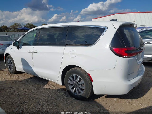 Продажа на аукционе авто 2023 Chrysler Pacifica Hybrid Touring L, vin: 2C4RC1L76PR614225, номер лота: 46208911