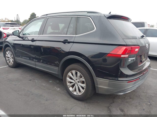 3VV3B7AX1KM063864 Volkswagen Tiguan 2.0t Se/2.0t Sel/2.0t Sel R-line/2.0t Sel R-line Black