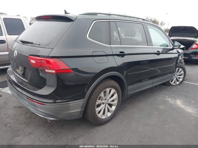 3VV3B7AX1KM063864 Volkswagen Tiguan 2.0t Se/2.0t Sel/2.0t Sel R-line/2.0t Sel R-line Black