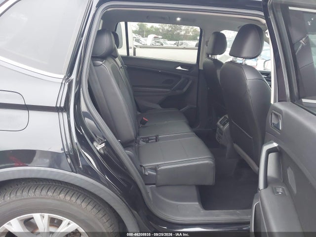 3VV3B7AX1KM063864 Volkswagen Tiguan 2.0t Se/2.0t Sel/2.0t Sel R-line/2.0t Sel R-line Black