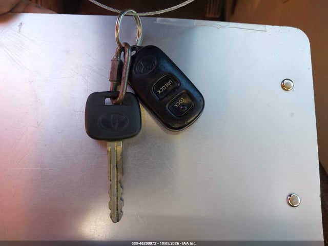 46208972 :رقم المزاد ، JTEHD20V040016568 vin ، 2004 Toyota Rav4 مزاد بيع