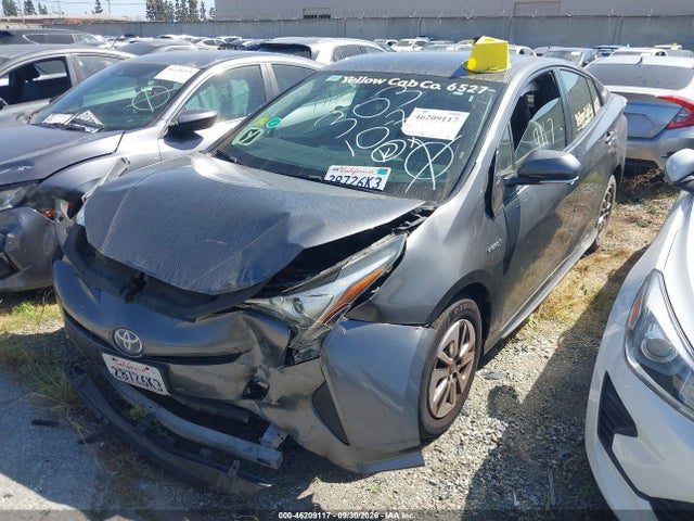 Toyota Prius Two Eco 2017 JTDKARFU5H3042324 Image 2