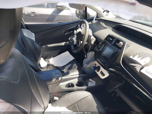 Toyota Prius Two Eco 2017 JTDKARFU5H3042324 Image 5